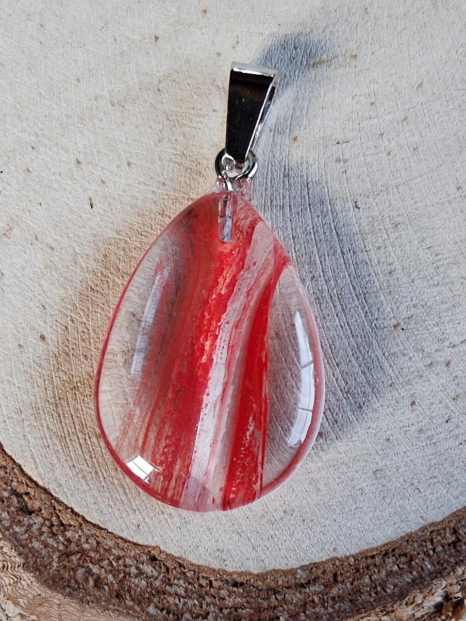 glazen teardrop hanger rood wit nr. 03